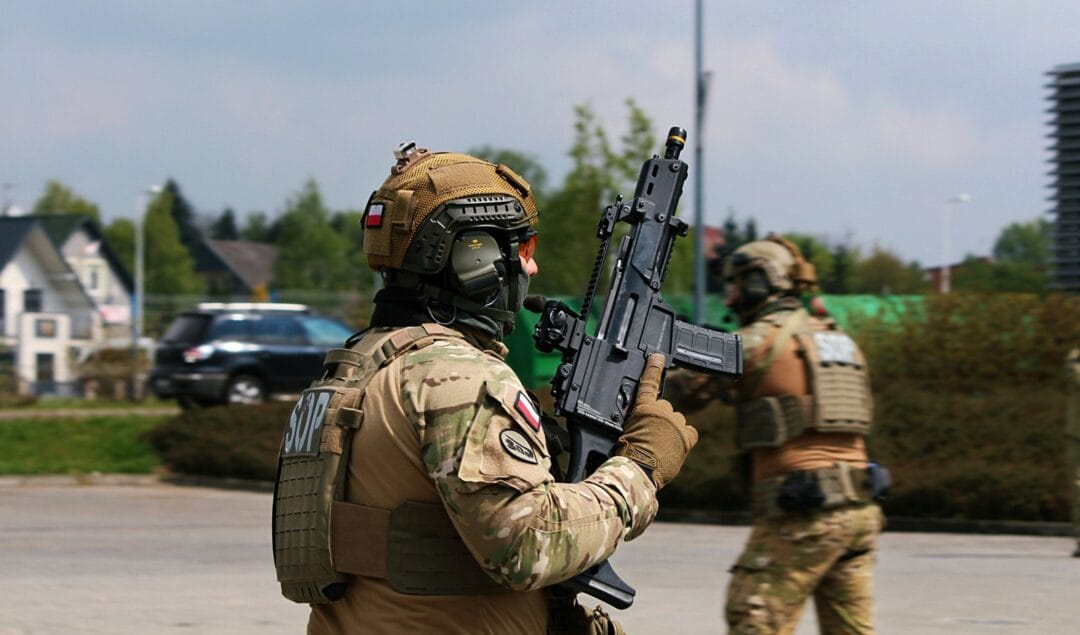 Wojsko a praca w warunkach szczególnych