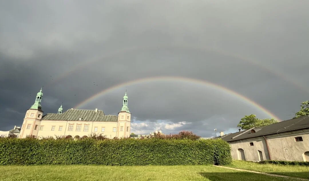 Kto musi zrealizować obowiązki dotyczące ochrony sygnalistów